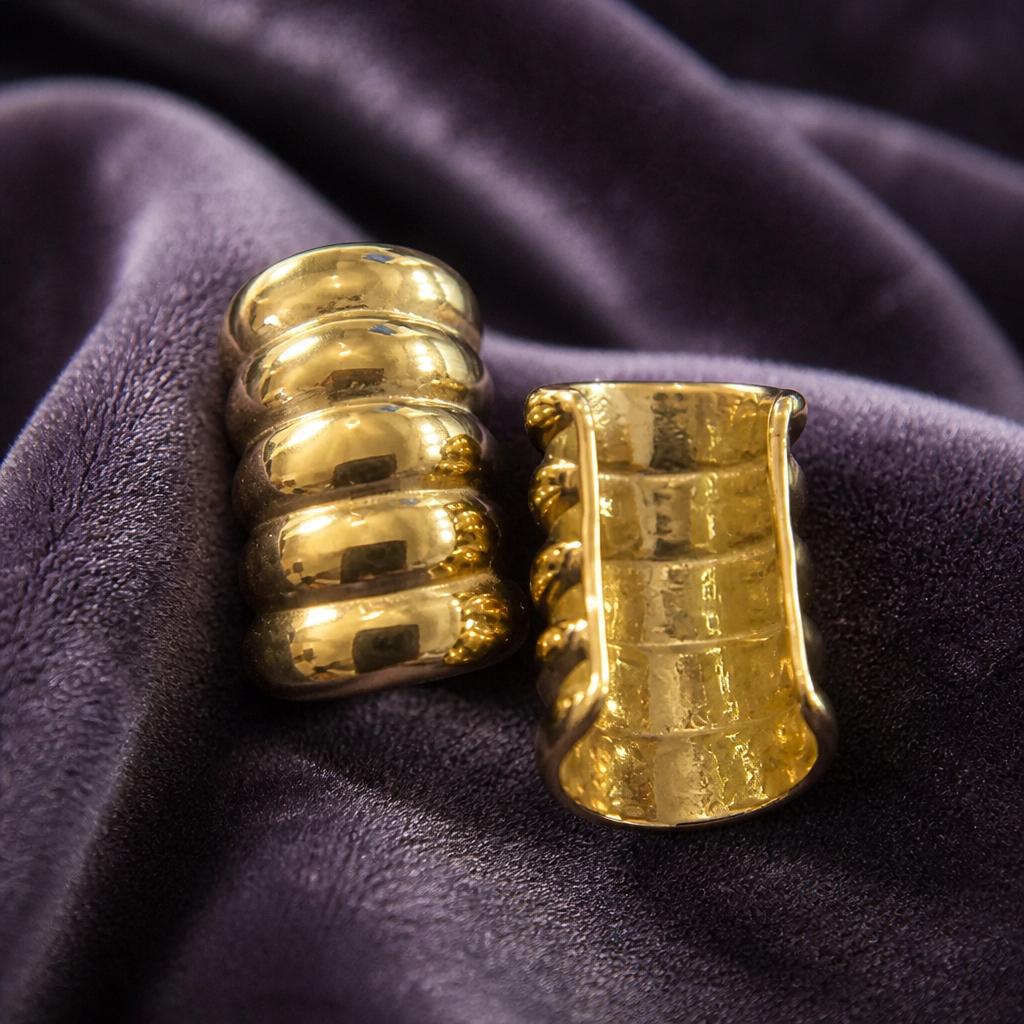 Women's Ear Clip